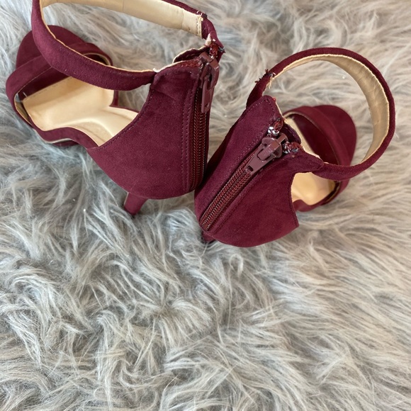 Burgundy Women’s size 8 - Picture 4 of 6